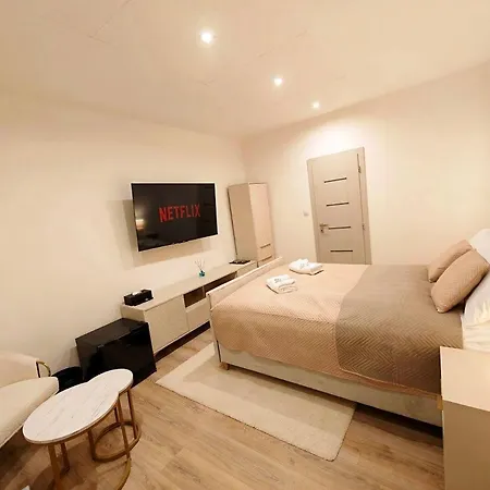 Axiom - Astra 5 * Košice